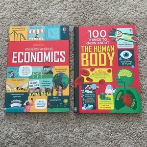 2 Book Bundle. Understanding Economics & The Human Body